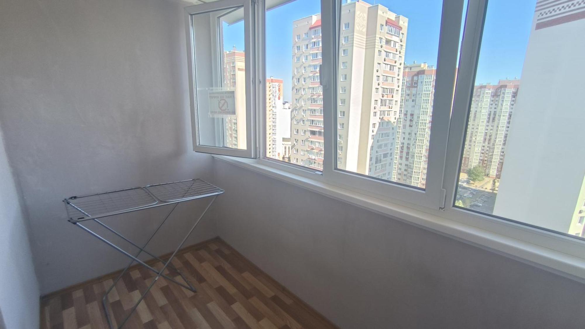 Apartment Near Metro Pozniaky Киев Экстерьер фото